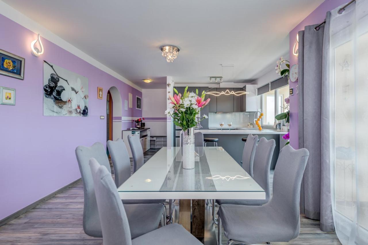 Summer Orchid - Spacious Duplex By The Beach & Ps5 Stobreč المظهر الخارجي الصورة