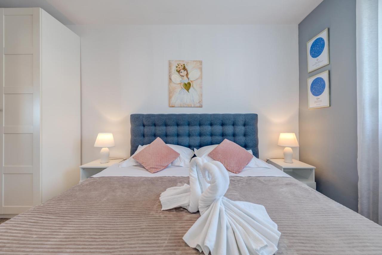 Summer Orchid - Spacious Duplex By The Beach & Ps5 Stobreč المظهر الخارجي الصورة