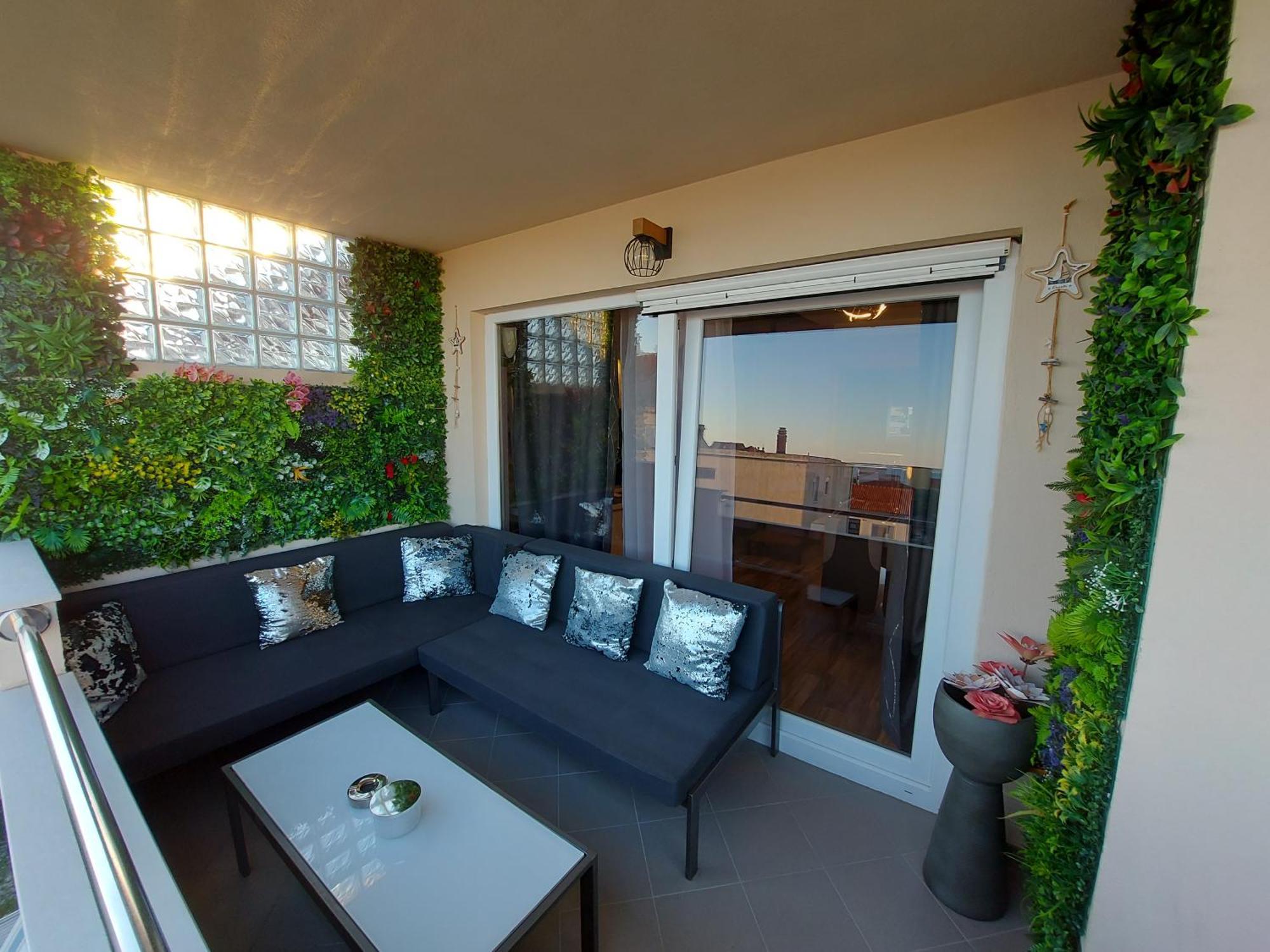 Summer Orchid - Spacious Duplex By The Beach & Ps5 Stobreč المظهر الخارجي الصورة